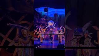 fishes are friends not food! - procurando Nemo, musical Disney