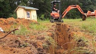 Digging a trench with a kubota U17