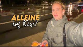 ALLEINE LEBEN: Ohne Begleitung ins Kino. Date mit mir selbst 