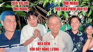 Ba vợ Khương Dừa diễn như không diễn làm cả đoàn phim Vua Vịt cười tỉnh ngủ