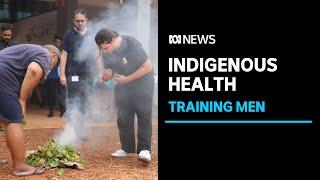 The push to get more Aboriginal men into important health roles across the NT | ABC News