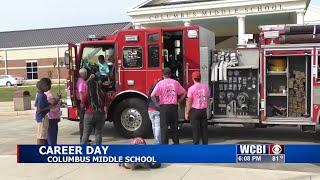 Local leaders visit Columbus Middle for school's first intersession