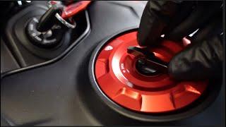 I installed the CNC Racing quick action gas cap on my Ducati Hypermotard 698 RVE!!!