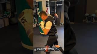 Canelo FIRES KO shot for Berlanga in NEW training!