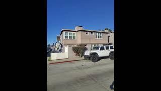 Walking on Balboa island in Newport Beach ,California . Filmed with Ray ban meta glasses