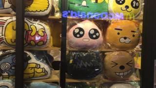 Kakao character store in Apgujung