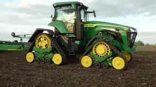 John Deere NEW 8RX Tractors Walkaround