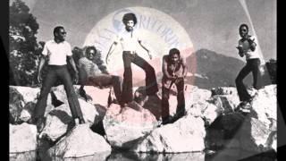Reggae Shuffle - Pyramids
