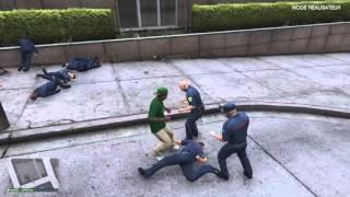 GTA 5 FIGHT LAMAR VS PARAMEDIC