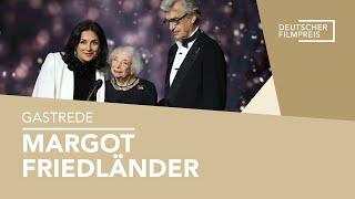 Margot Friedländer spricht beim Deutschen Filmpreis 2024