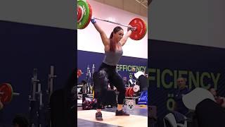 Giulia Miserendino (71kg ) 105kg / 231lbs Snatch 3 days out! #snatch #weightlifting 