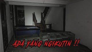 SEREM ‼️ ADA YANG NGIKUTIN AKU DI RUMAH PENGUSAHA ANGKER INI