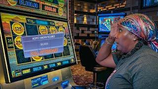 Las Vegas Woman Wins Epic High Limit JACKPOT HANDPAY On Dragon Cash Slots!