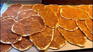 LAHMACUN TARİFİ PİŞTİĞİ ANDA ÇITIR ÇITIR BEKLEDİKÇE YAUMUŞACIK BİR TARİF 