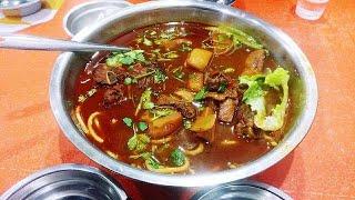 山西运城的特色大盘鸡，两个人花了35，大盘鸡麻辣风味汤多味浓