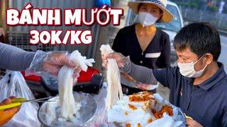 Sài Gòn xuất hiện xe bánh mướt bán hết nhanh, có chả cây và nhiều món ngon nổi tiếng I meanmechoi