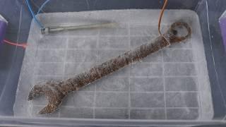 HOW to remove RUST from metal? Electrolysis in action!