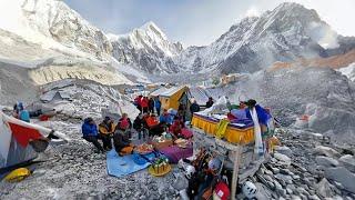 Poor people in Xizang can earn up to 100000 yuan a day by using their lives as climbing guides!