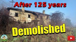 My Greek Life - Demolishing a 125 year old House