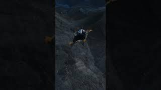 The only real Aladdin flying carpet fly with drone fpv 🪂@Alladin_skylab  #aladdin #disney #basejump