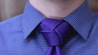 How to tie a tie - Trinity Knot  (Made Simple)