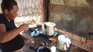 almoço de hoje na casinha de taipa foi feijoada