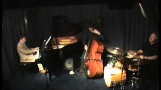 Moonlight In Vermont - Dave Newton Trio - Verdict Jazz