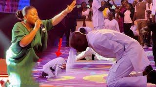 Sunmisola Agbebi Spirit Led Ministration at Dominion Praise 2024 her Husband was on the floor ️