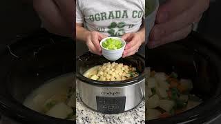 Easy Crockpot Chicken Pot Pie 