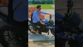 Biker entry in College with Suzuzki Gixxer | Girls Reaction on Bike