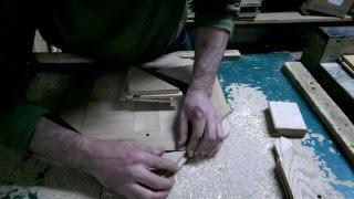 Versailles parquet flooring - The traditional method of panel assembly