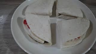 HOW TO MAKE QUESADILLA? | Easy steps