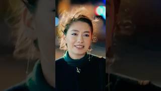 Neslihan Atagül ve Burak Özçivit oynuyor ve gülümsüyor #youtubeshort #neslihanatagul #xcelebrity12
