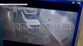 Водителя лиши прав за то, что его машину прихлопнули ворота автомойки самообслуживания