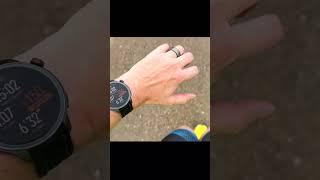 Amazfit Helio Ring Sport und Fitness an einem Finger