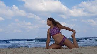 YOGA   1 min | ЙОГА ‍️ #love #yoga #fun #motivation #om #life #smile #reels #nature #happy #art