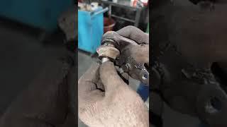 Lower arm ball joint Change