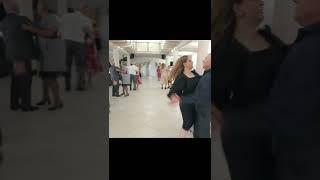Фокстрот чи полька? Напишіть назву гурта. Де було весілля #shorts #shortswedding #shortsvideo