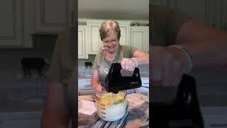 Mama Sue makes EASY POUND CAKE | Quick and easy dessert recipe | Southern cooking