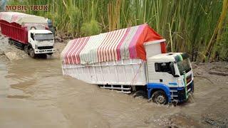 MELEWATI SUNGAI BANJIR MOBIL TRUK TRINTON TRIBAL SUPER PANJANG DAN LEBAR