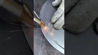 Handheld Laser Welder | Efficient Welding for Iron & Sheet Metal, Saving on Labor Costs
