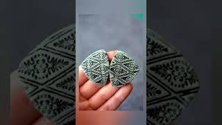New earrings + new texture roller mini tutorial