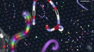 slitherio On the benefits of being a Center Dweller