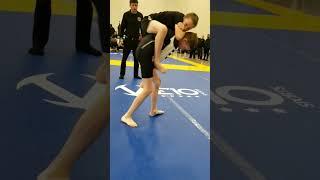 Beautiful Rear naked choke submission