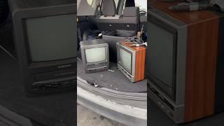 Did I make the right choice picking up these two #CRT TVs?