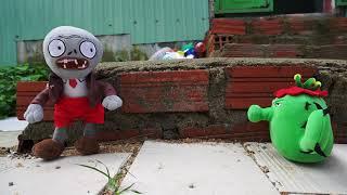 Plants vs Zombies: Goofy zombies | Moo Toy Story