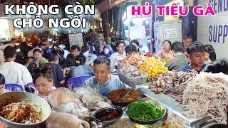 Đây mới là xe hủ tiếu Gà TRỘN ngon nhất SÀI GÒN vừa dọn ra khách đã đông như hội xếp hàng CHỜ