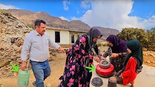 Oil Lamp: What do Fariba and Ghadrat have in mind?