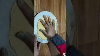 बिना बेलन मक्की की रोटी कैसे बनाएं | makki ki roti #shorts #shortsfeed #homekitchenguru