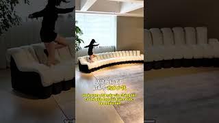 Mẫu Sofa hình con rắn phá kỷ lục thế giới!!!